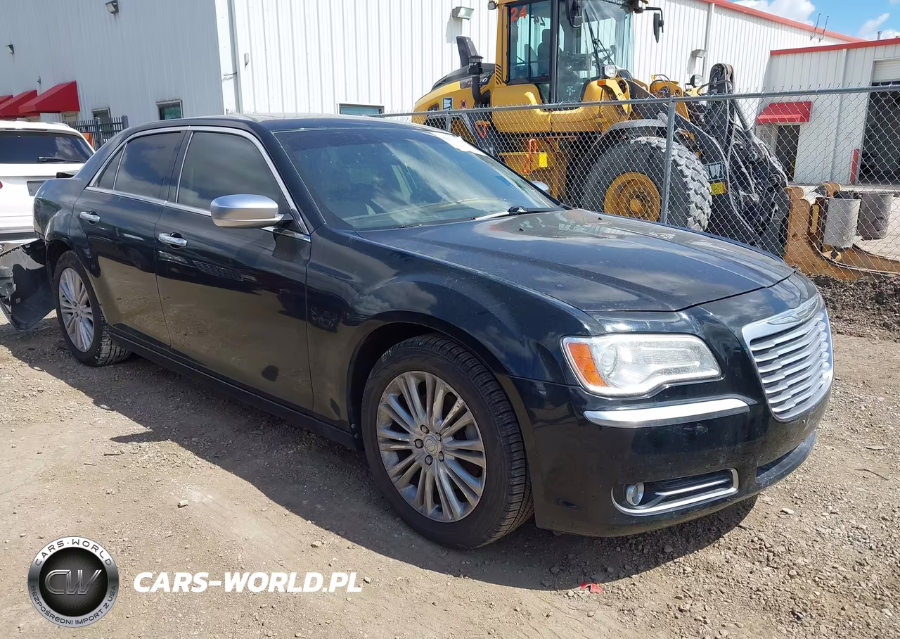 2013 Chrysler 300C Luxury – zdjęcie 1 z 16