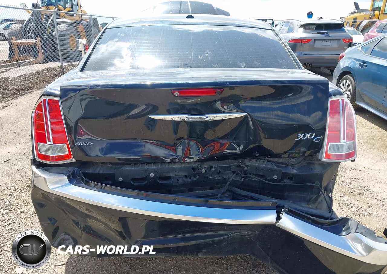 2013 Chrysler 300C Luxury VIN:2C3CCAST1DH621805 - 16