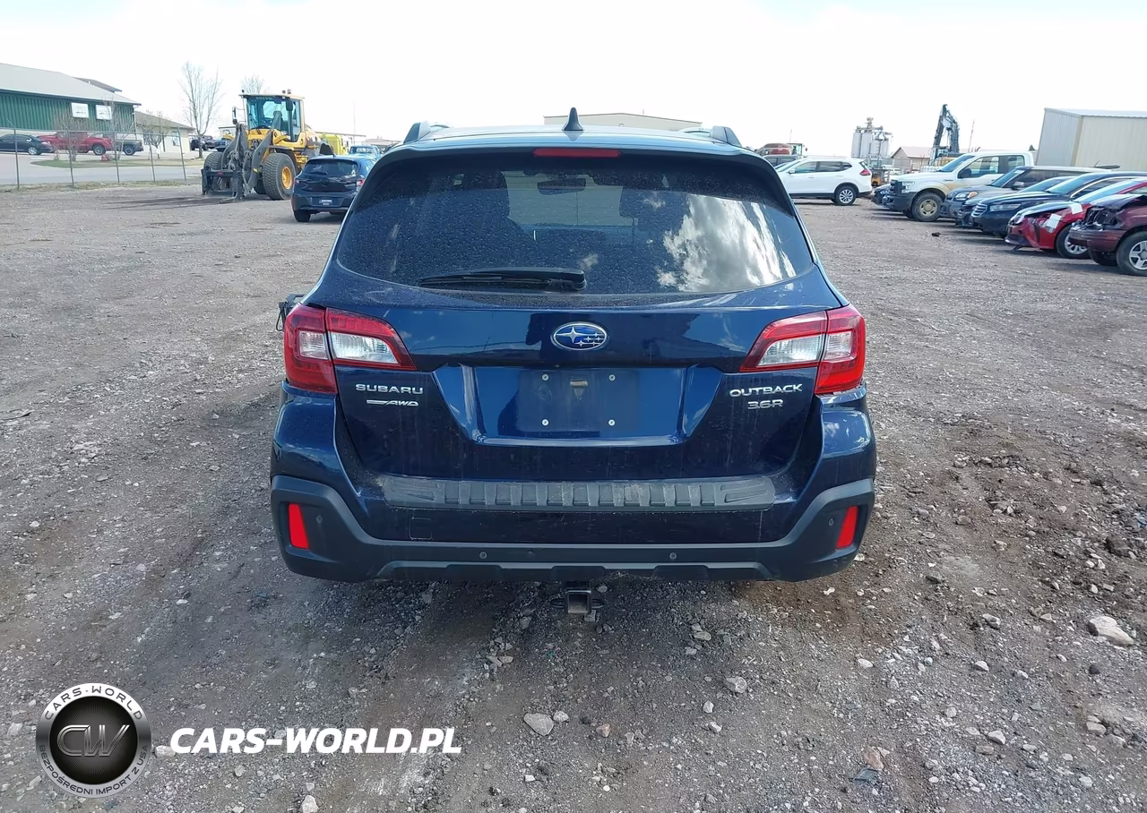 2018 Subaru Outback 3.6R Touring VIN:4S4BSETC0J3226685 - 16