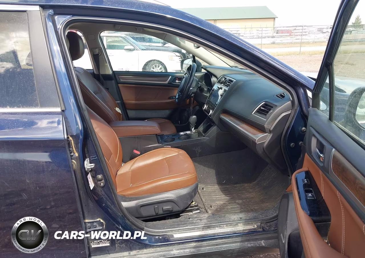 2018 Subaru Outback 3.6R Touring VIN:4S4BSETC0J3226685 - 5