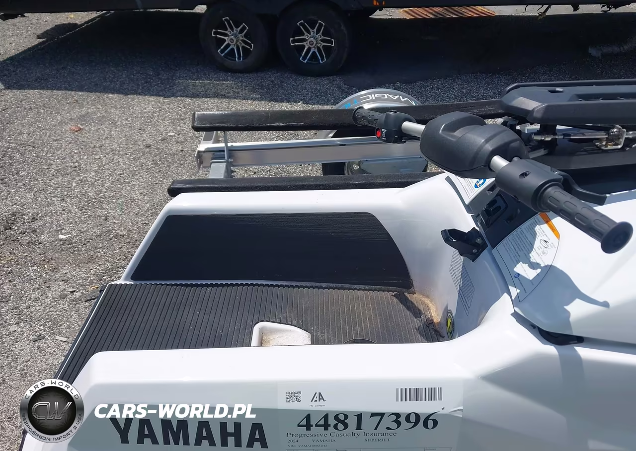 2024 Yamaha Superjet VIN:YAMAH0063D424 - 5
