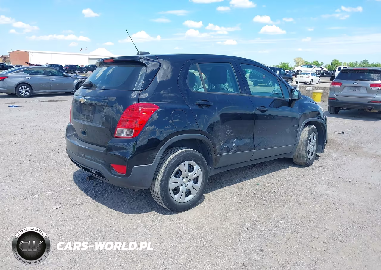 2018 Chevrolet Trax Ls VIN:3GNCJKSB9JL154805 - 4