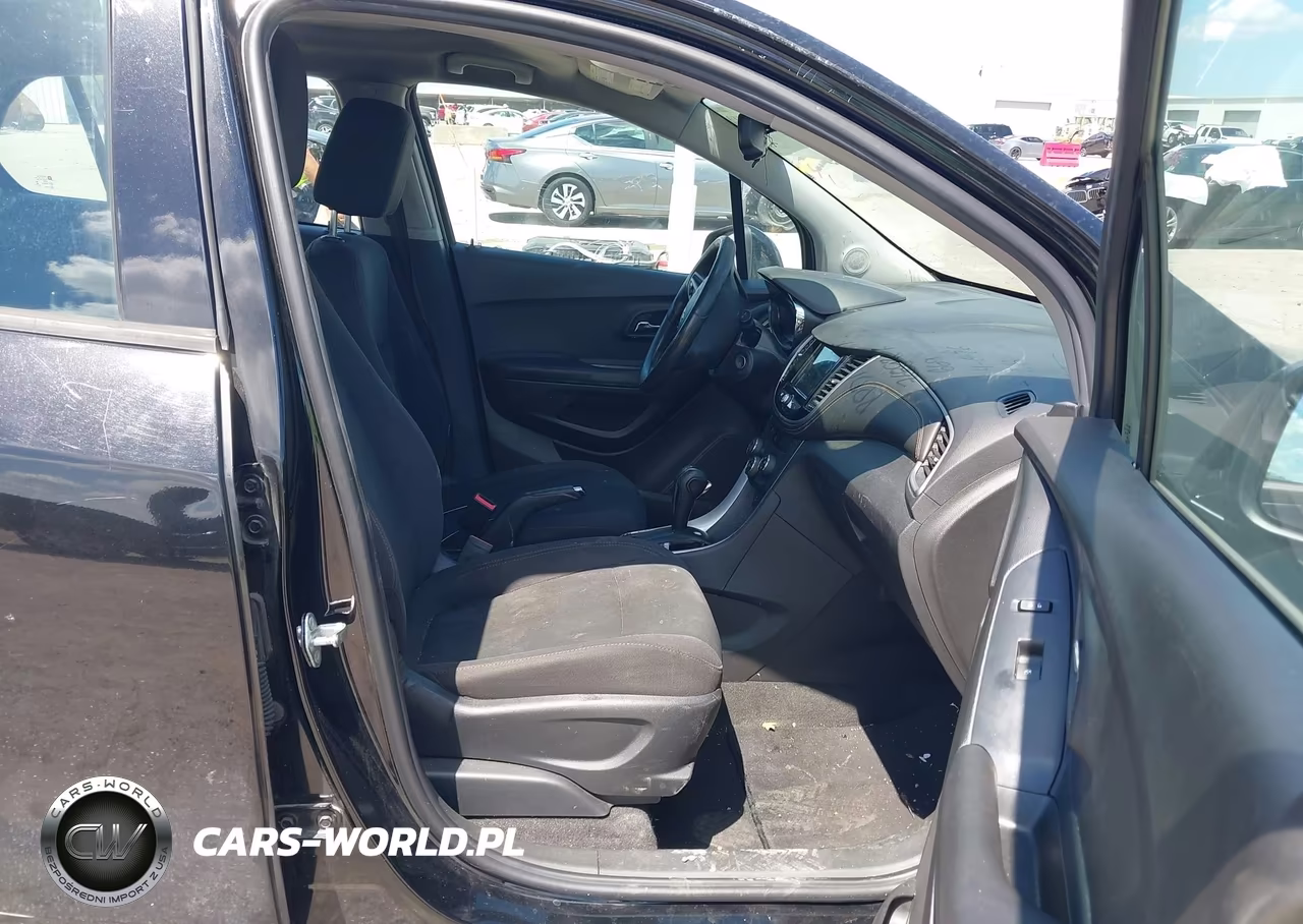 2018 Chevrolet Trax Ls VIN:3GNCJKSB9JL154805 - 5