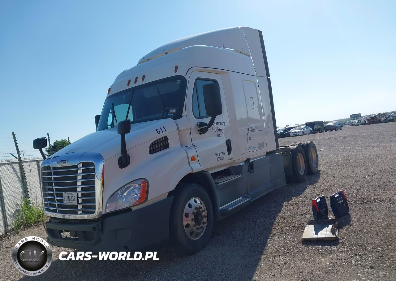 2018 Freightliner Cascadia 113 VIN:3AKJGHDV6JSKA5612 - 2