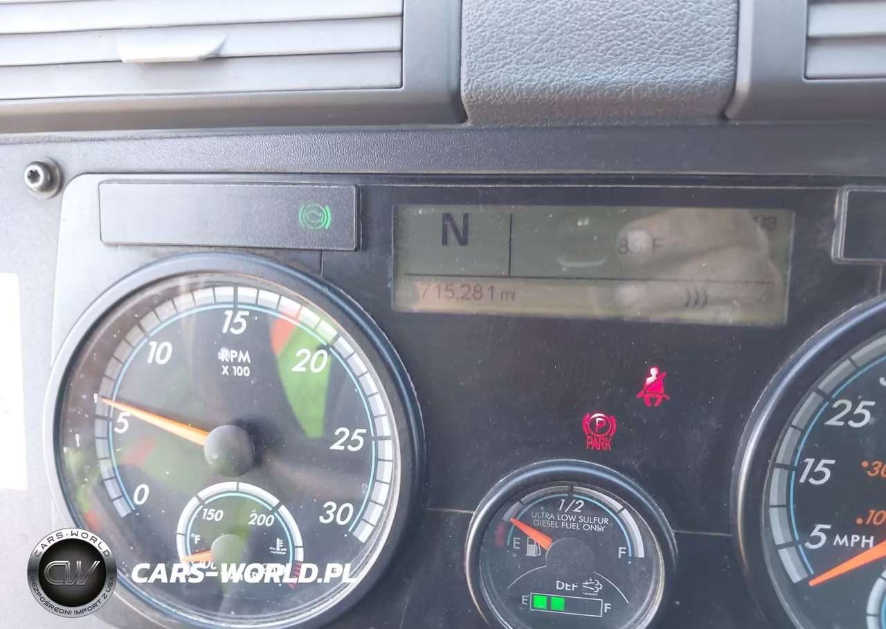 2018 Freightliner Cascadia 113 VIN:3AKJGHDV6JSKA5612 - 5