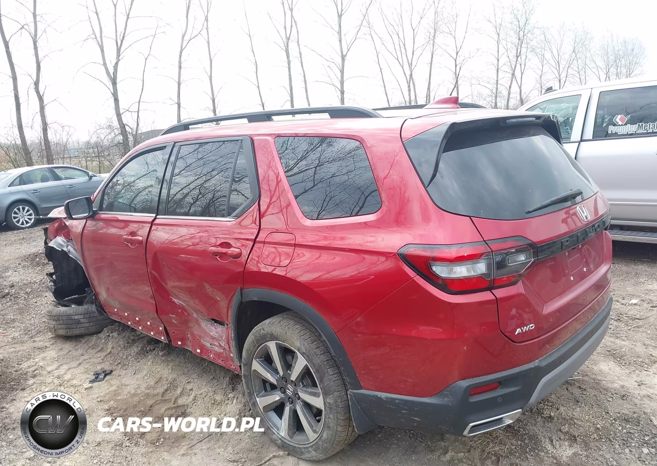 2025 Honda Pilot Touring VIN:5FNYG1H7XSB116493 - 3