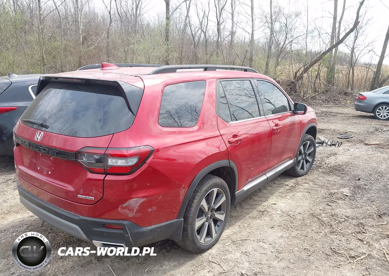 2025 Honda Pilot Touring VIN:5FNYG1H7XSB116493 - 4