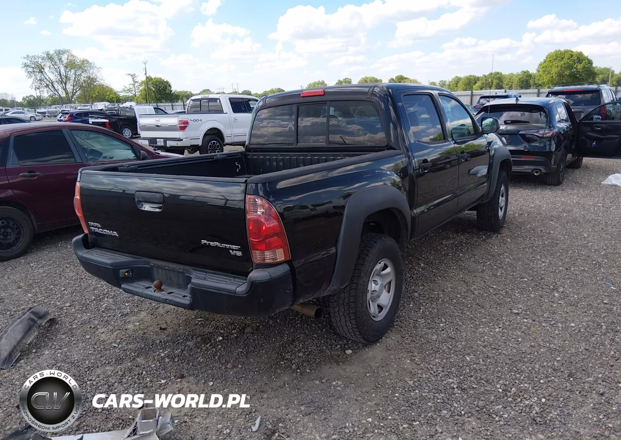 2013 Toyota Tacoma Prerunner V6 VIN:5TFJU4GN9DX034596 - 4