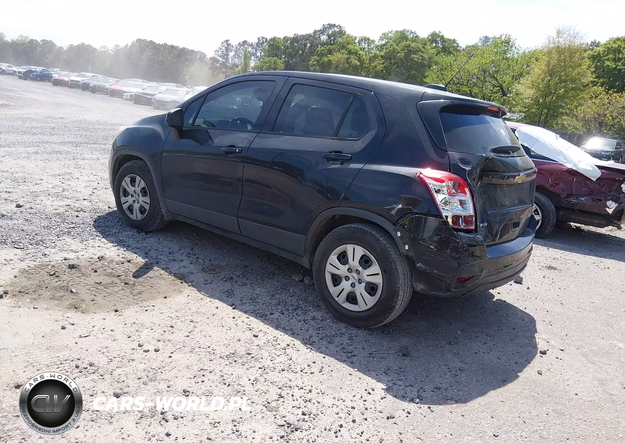 2019 Chevrolet Trax Ls VIN:3GNCJKSB3KL134325 - 3