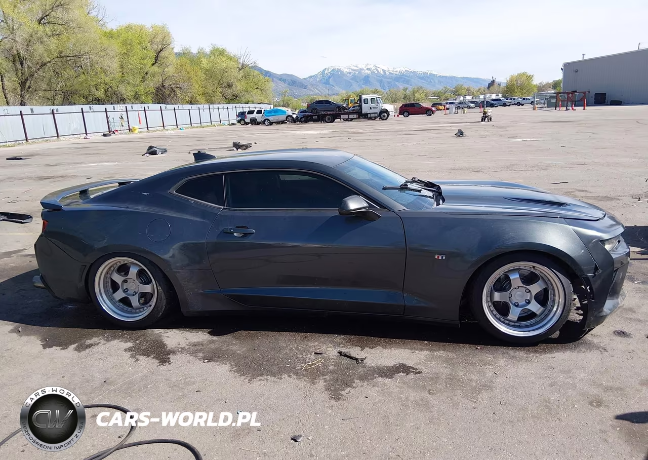 2017 Chevrolet Camaro 1Ss VIN:1G1FE1R73H0168611 - 13