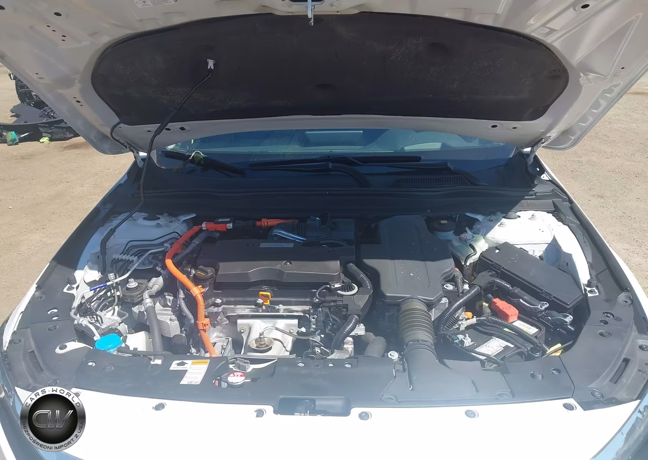 2020 Honda Accord Hybrid Touring VIN:1HGCV3F90LA003826 - 10