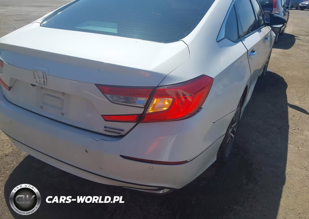 2020 Honda Accord Hybrid Touring VIN:1HGCV3F90LA003826 - 6