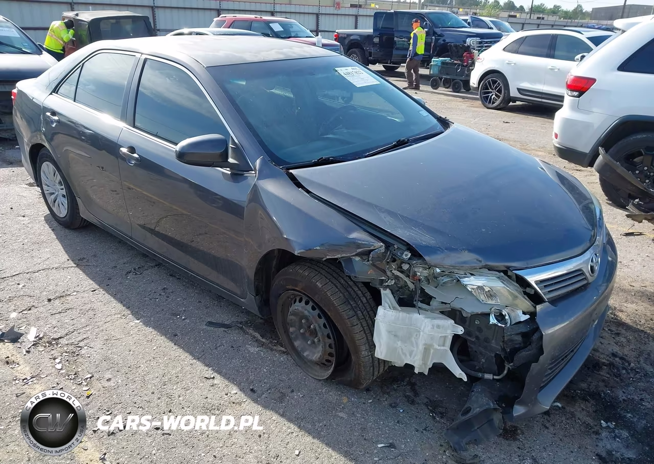 2012 Toyota Camry L – zdjęcie 1 z 16