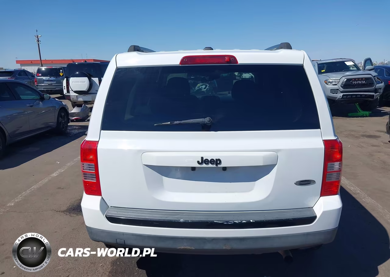 2015 Jeep Patriot Altitude Edition VIN:1C4NJPBA5FD400672 - 17