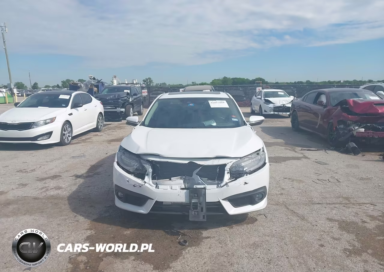 2018 Honda Civic Touring VIN:JHMFC1F99JX008764 - 11