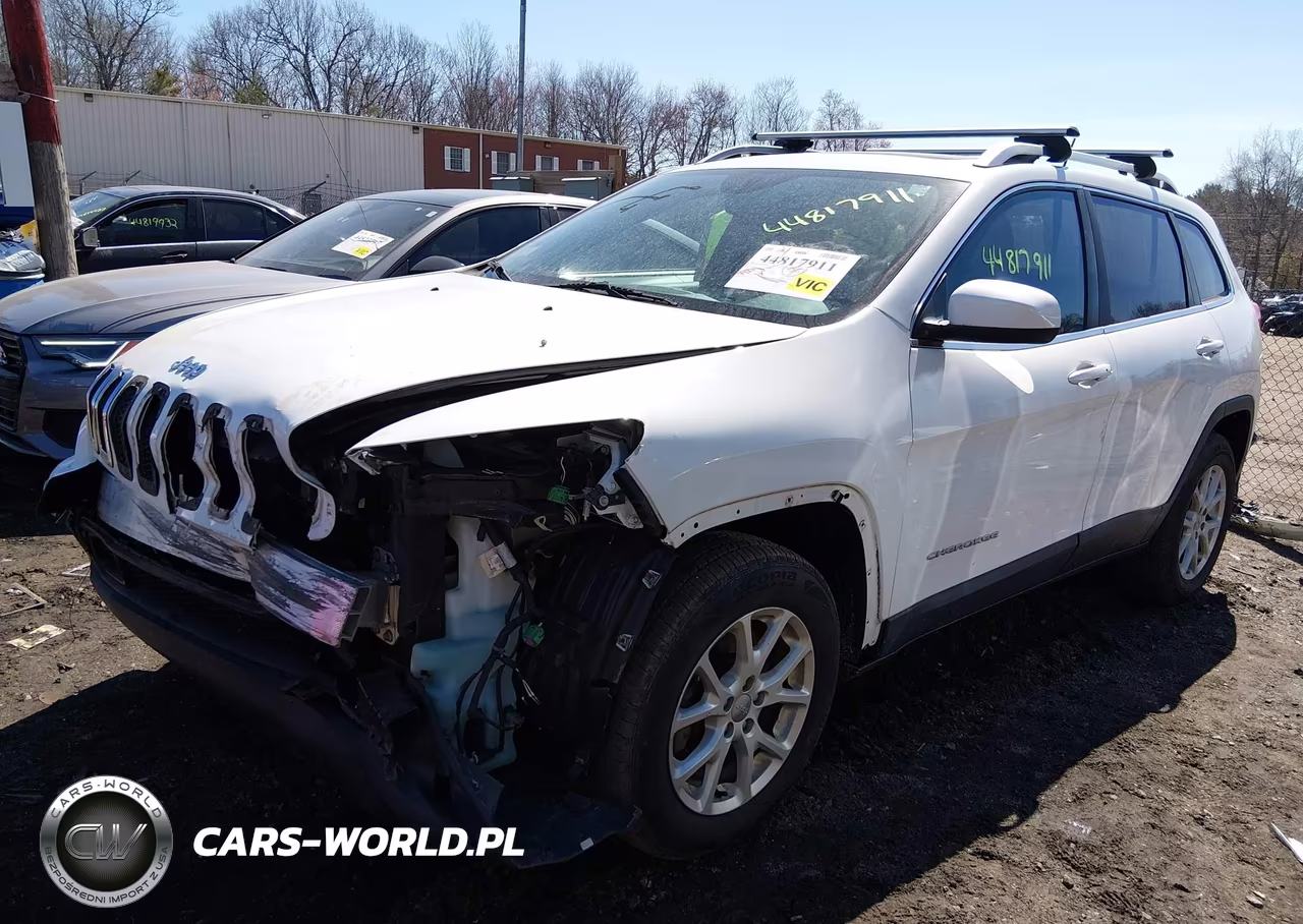 2014 Jeep Cherokee Latitude VIN:1C4PJMCS9EW126104 - 2