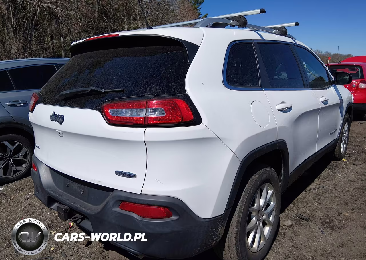 2014 Jeep Cherokee Latitude VIN:1C4PJMCS9EW126104 - 4