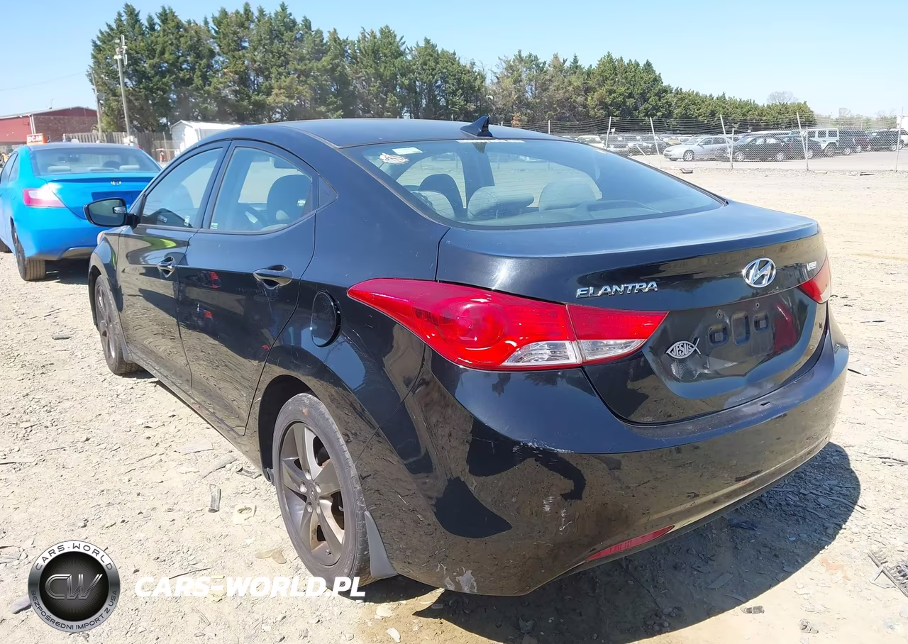 2013 Hyundai Elantra Gls VIN:5NPDH4AE7DH266944 - 3