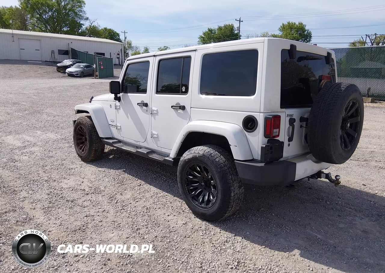 2016 Jeep Wrangler Unlimited Sahara VIN:1C4HJWEG6GL173720 - 3