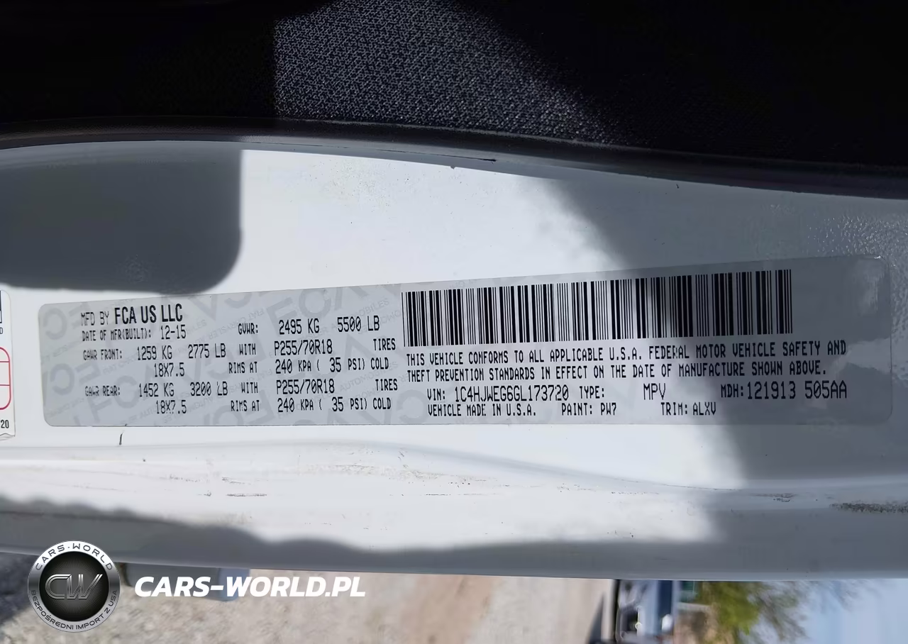 2016 Jeep Wrangler Unlimited Sahara VIN:1C4HJWEG6GL173720 - 9