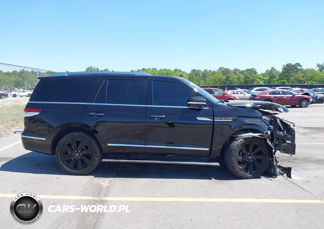 2022 Lincoln Navigator Reserve VIN:5LMJJ2LTXNEL01395 - 13