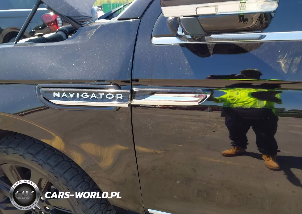 2022 Lincoln Navigator Reserve VIN:5LMJJ2LTXNEL01395 - 17