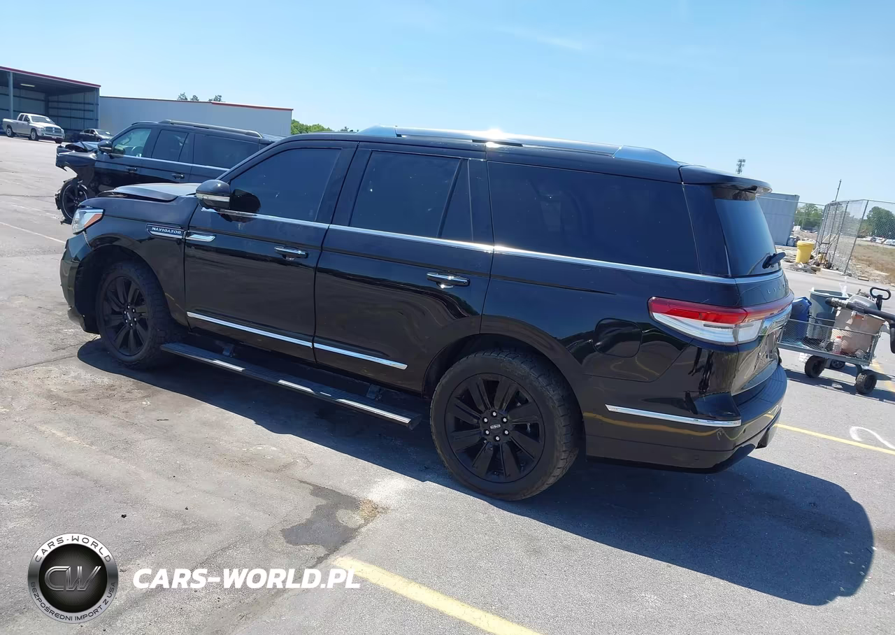 2022 Lincoln Navigator Reserve VIN:5LMJJ2LTXNEL01395 - 3
