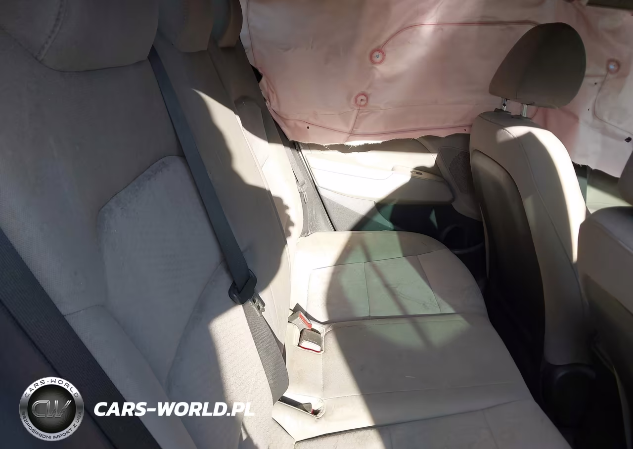 2020 Hyundai Elantra Value Edition VIN:5NPD84LF3LH548938 - 8