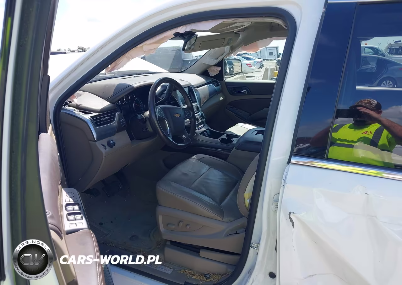 2016 Chevrolet Tahoe Lt VIN:1GNSCBKC6GR394233 - 5