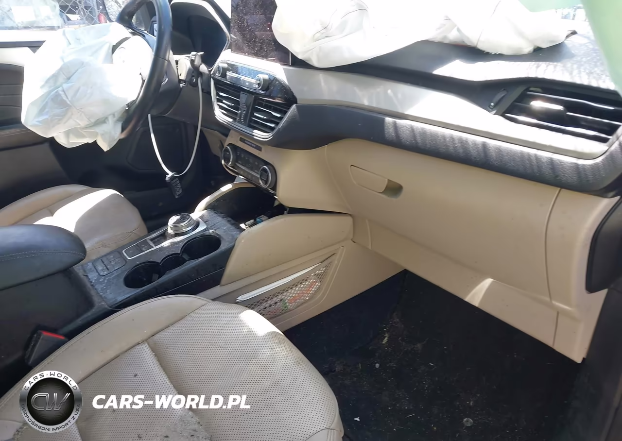 2021 Ford Escape Sel Hybrid VIN:1FMCU9CZ8MUA83395 - 5