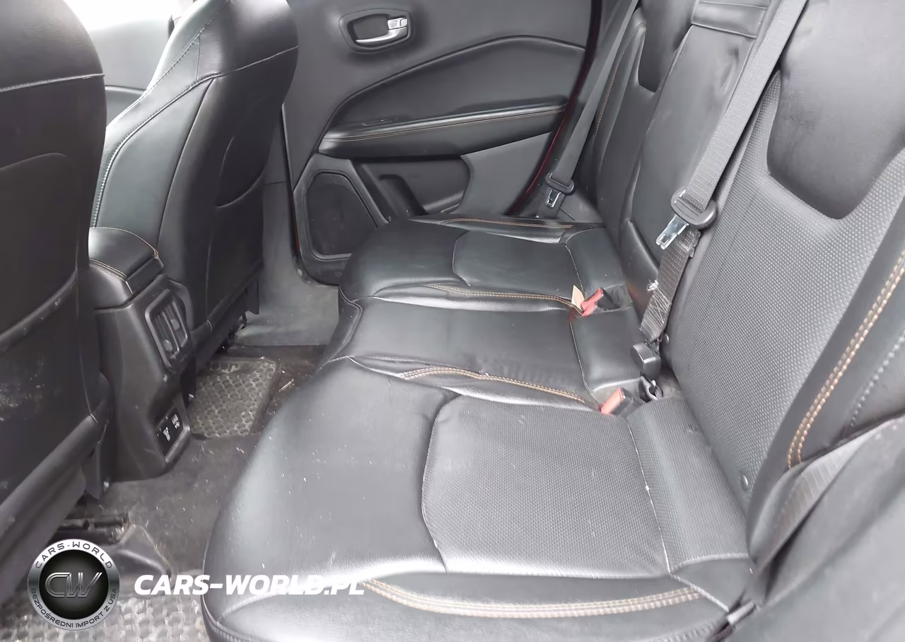 2018 Jeep Compass Limited 4X4 VIN:3C4NJDCB1JT402539 - 8