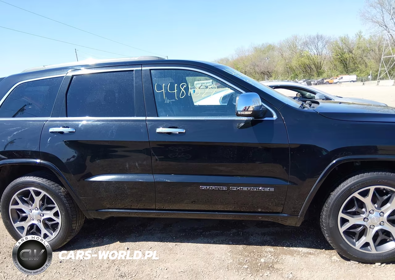 2019 Jeep Grand Cherokee Overland 4X4 VIN:1C4RJFCG2KC641684 - 14