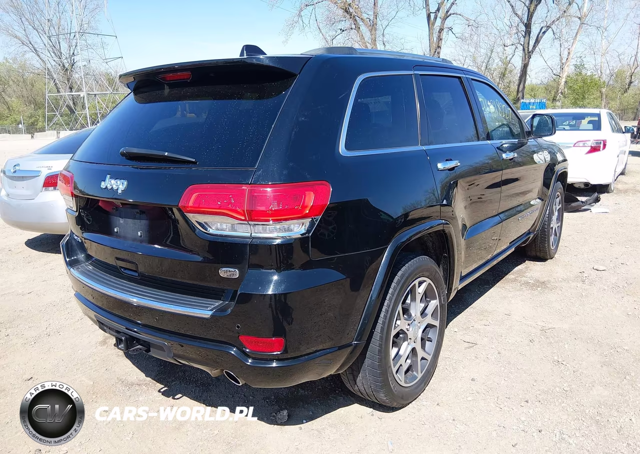 2019 Jeep Grand Cherokee Overland 4X4 VIN:1C4RJFCG2KC641684 - 4