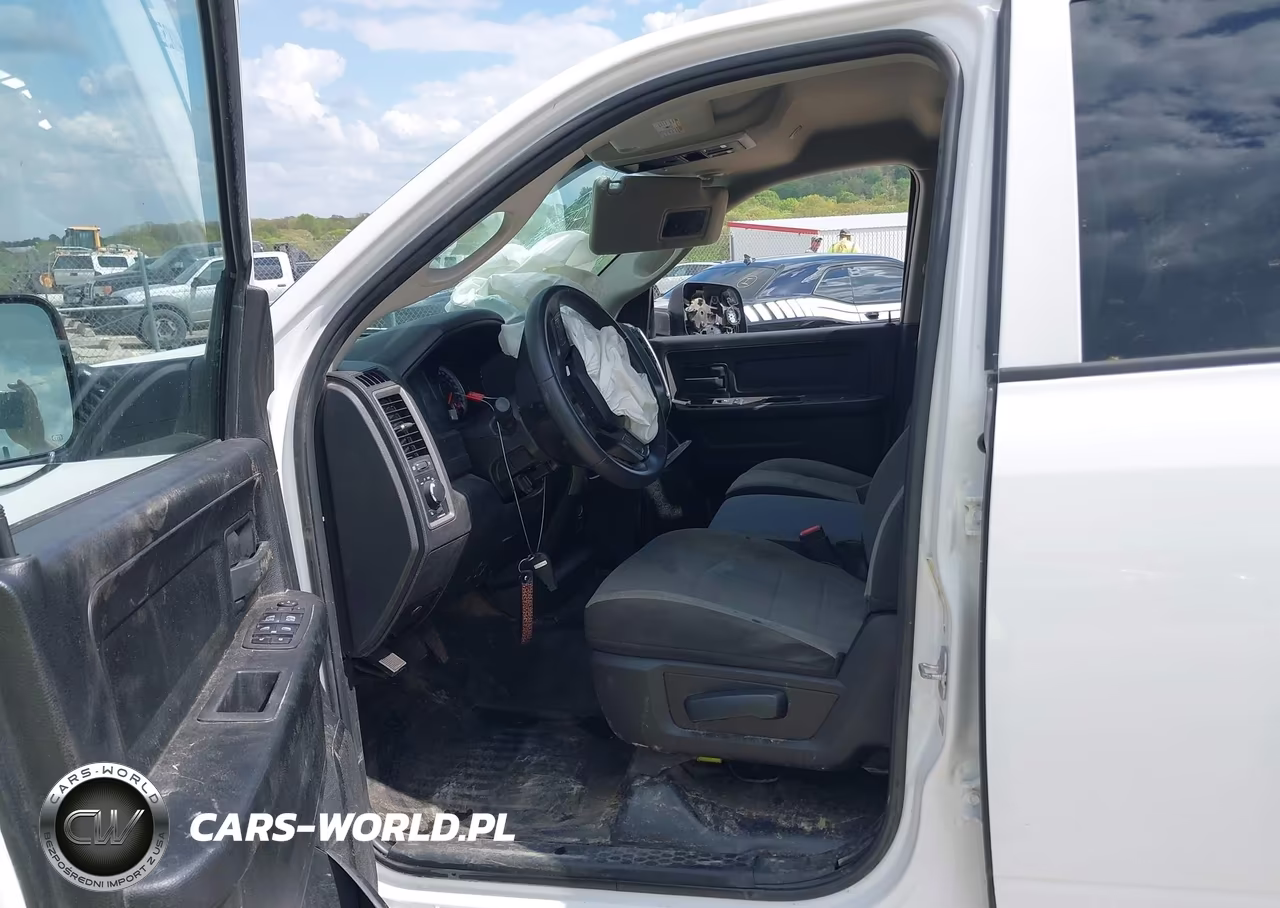 2022 Ram 1500 Classic Tradesman 4X2 6'4 Box VIN:1C6RR6FG6NS186411 - 5