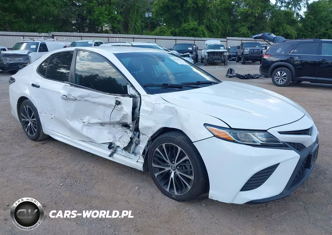 2019 Toyota Camry Se – zdjęcie 1 z 17
