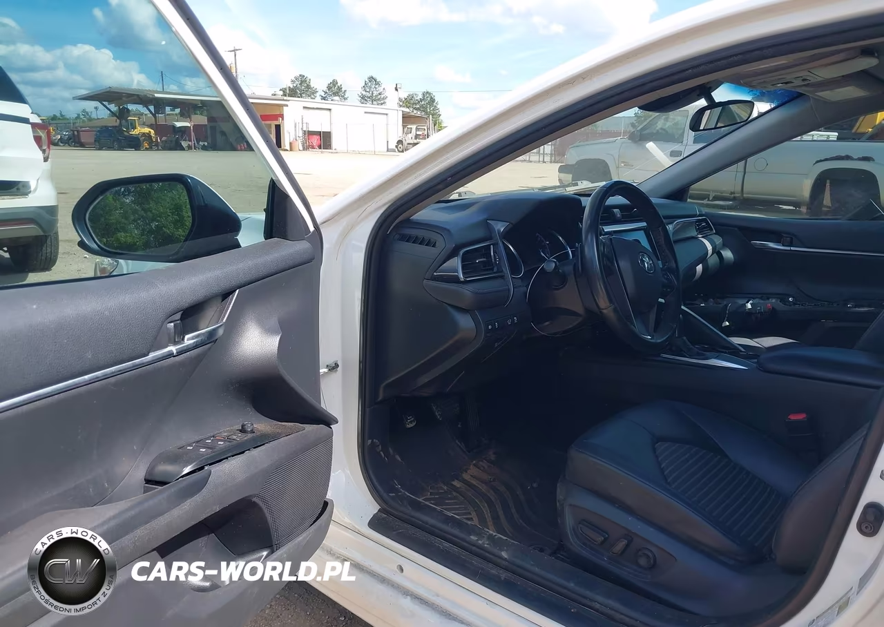 2019 Toyota Camry Se VIN:4T1B11HK0KU702733 - 5