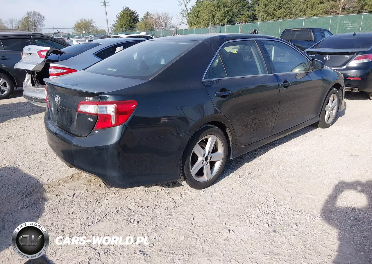 2014 Toyota Camry Se VIN:4T1BF1FK5EU387162 - 4
