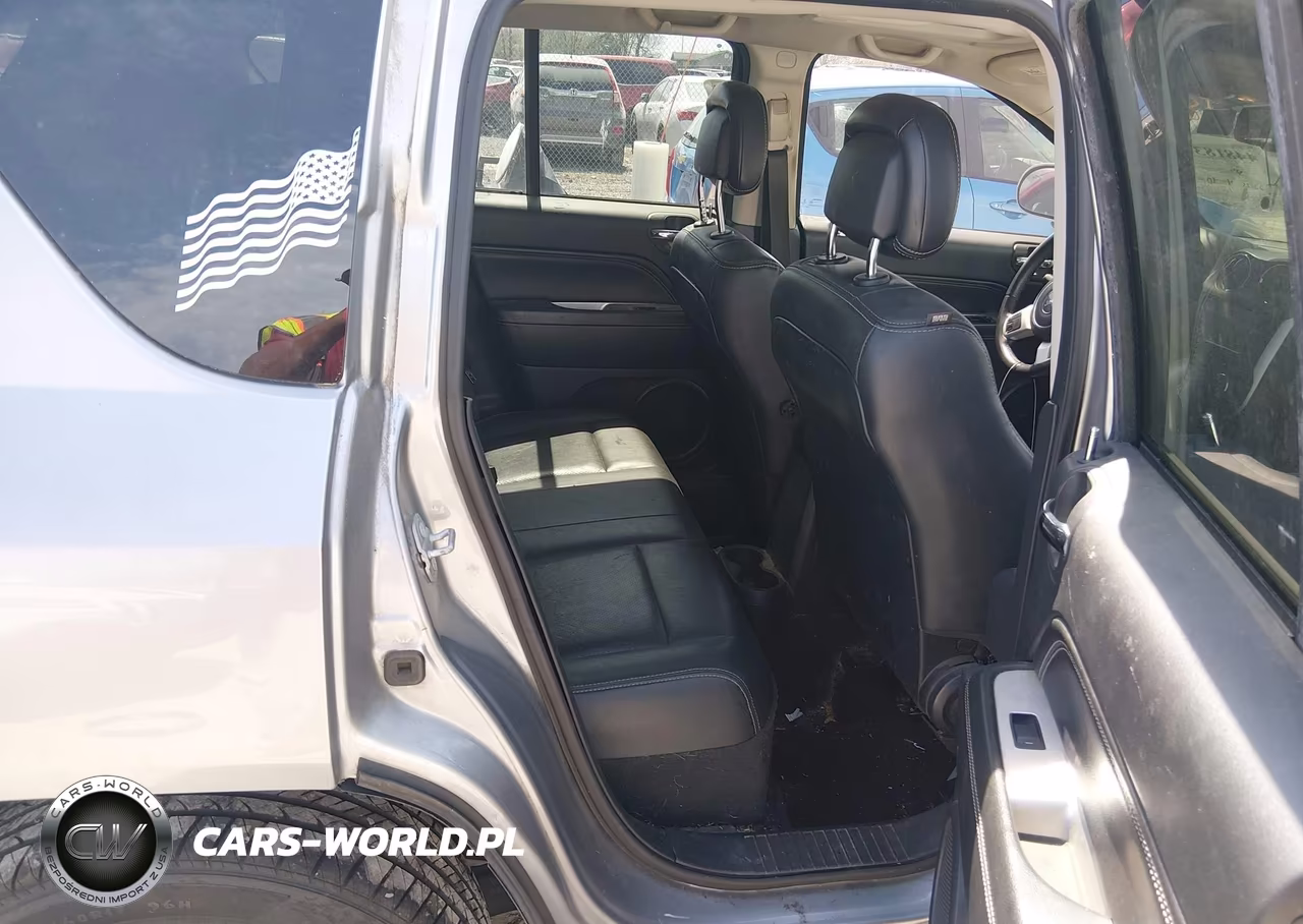 2016 Jeep Compass High Altitude Edition VIN:1C4NJDEB3GD586958 - 8