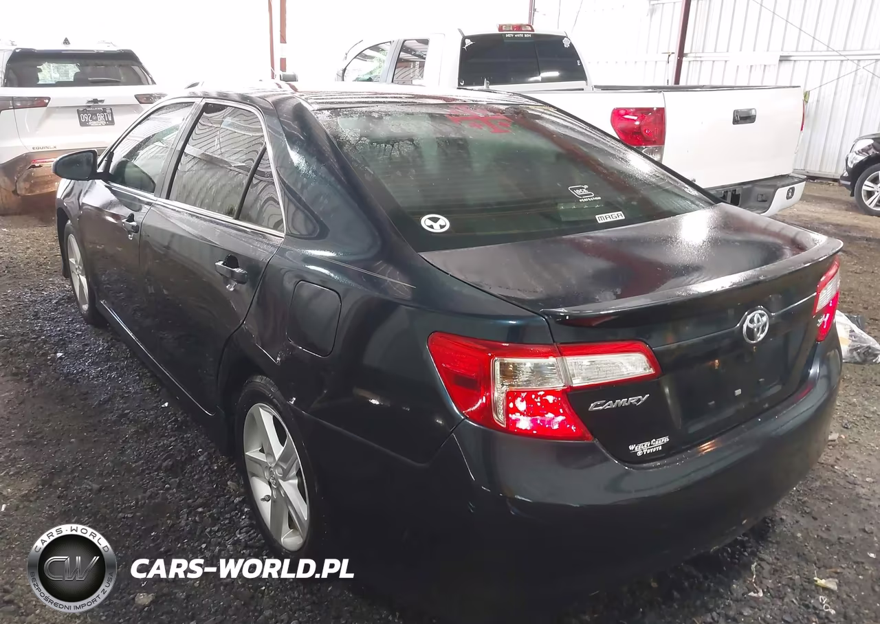2014 Toyota Camry Se VIN:4T1BF1FK1EU363473 - 3