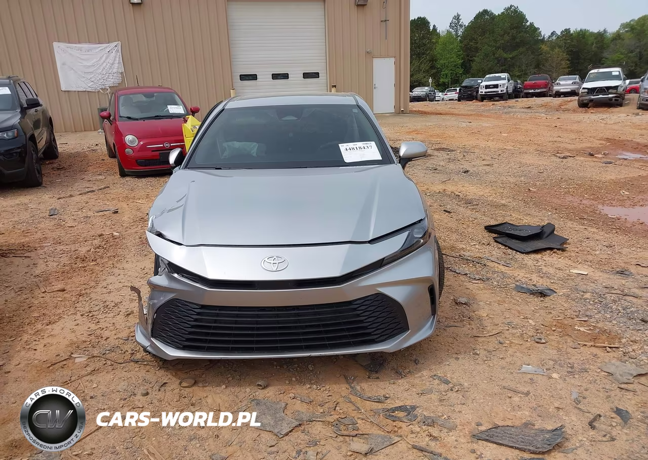 2025 Toyota Camry Le VIN:4T1DAACK3SU166375 - 12