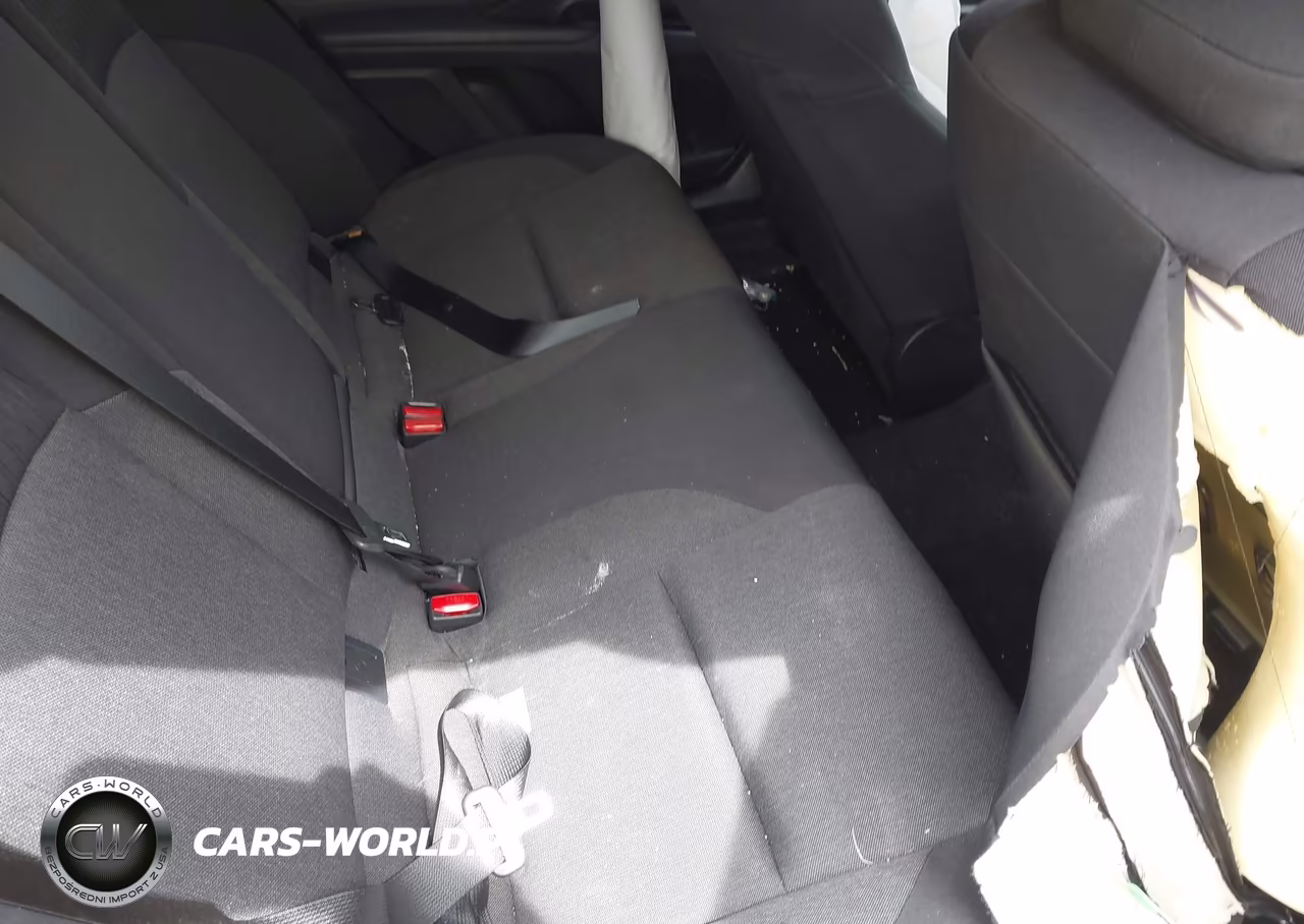 2025 Toyota Camry Le VIN:4T1DAACK3SU166375 - 8