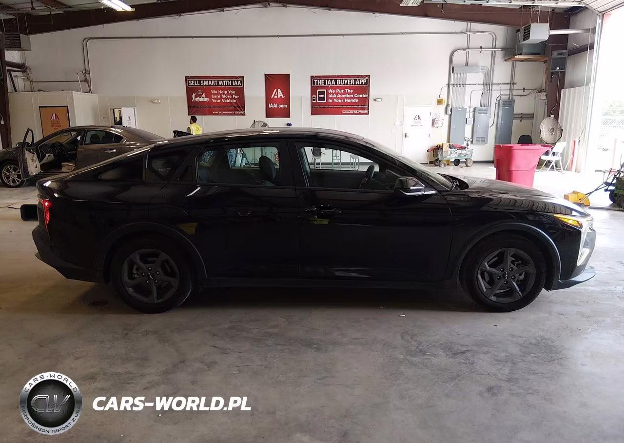 2025 Kia K4 Lxs VIN:3KPFT4DE5SE191908 - 13