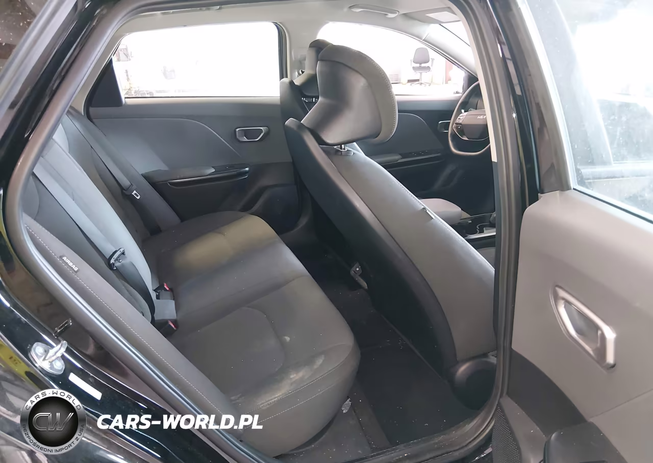 2025 Kia K4 Lxs VIN:3KPFT4DE5SE191908 - 8
