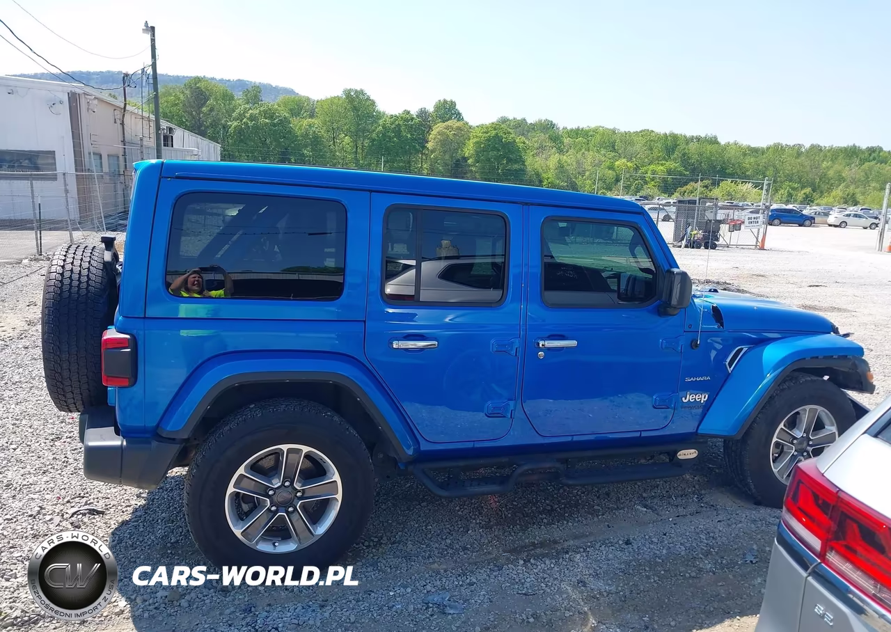 2021 Jeep Wrangler Unlimited Sahara 4X4 VIN:1C4HJXEG8MW789595 - 13