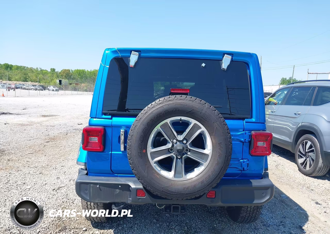 2021 Jeep Wrangler Unlimited Sahara 4X4 VIN:1C4HJXEG8MW789595 - 16