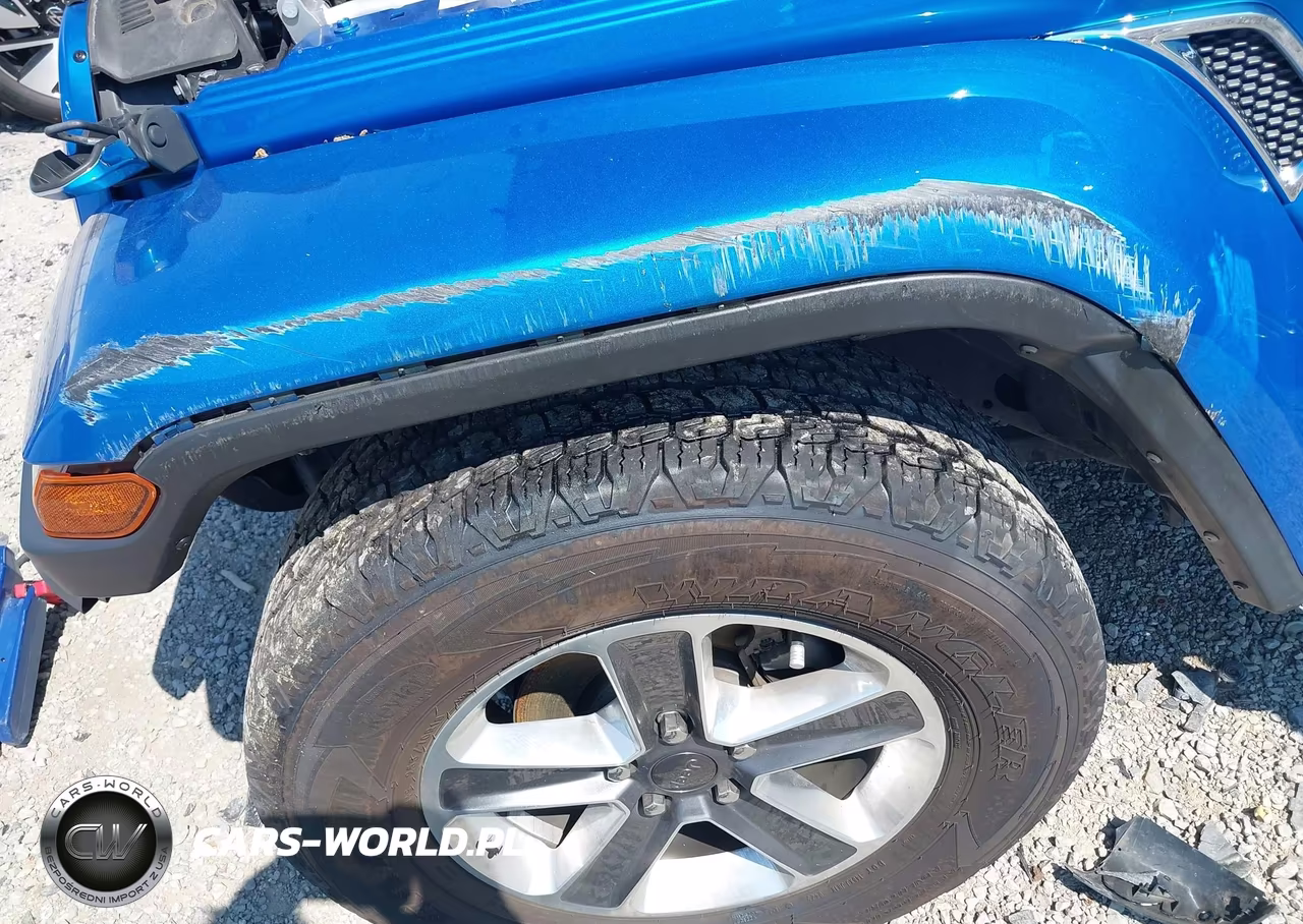 2021 Jeep Wrangler Unlimited Sahara 4X4 VIN:1C4HJXEG8MW789595 - 6