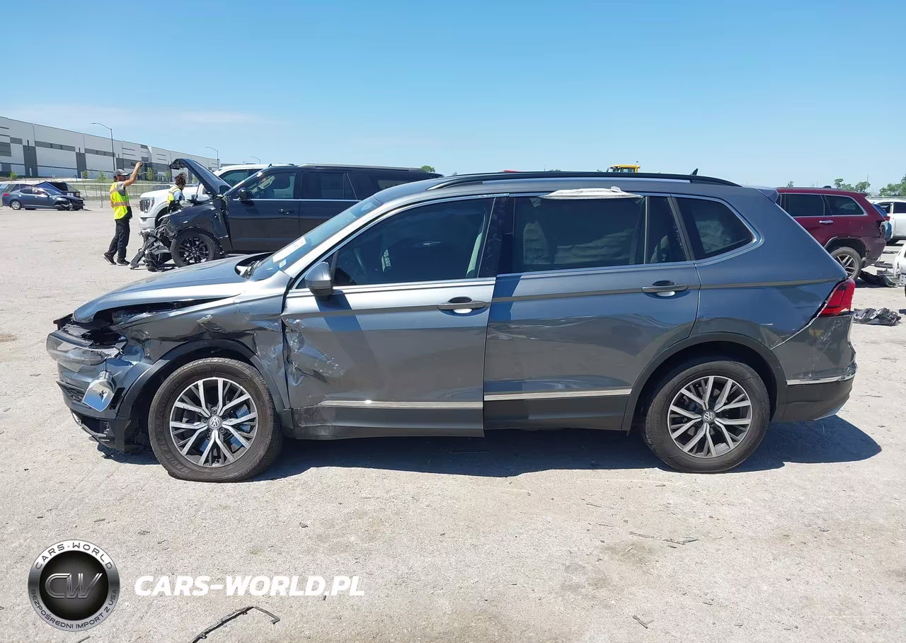 2020 Volkswagen Tiguan 2.0T Se-2.0T Se R-Line Black-2.0T Sel VIN:3VV2B7AX7LM088099 - 14
