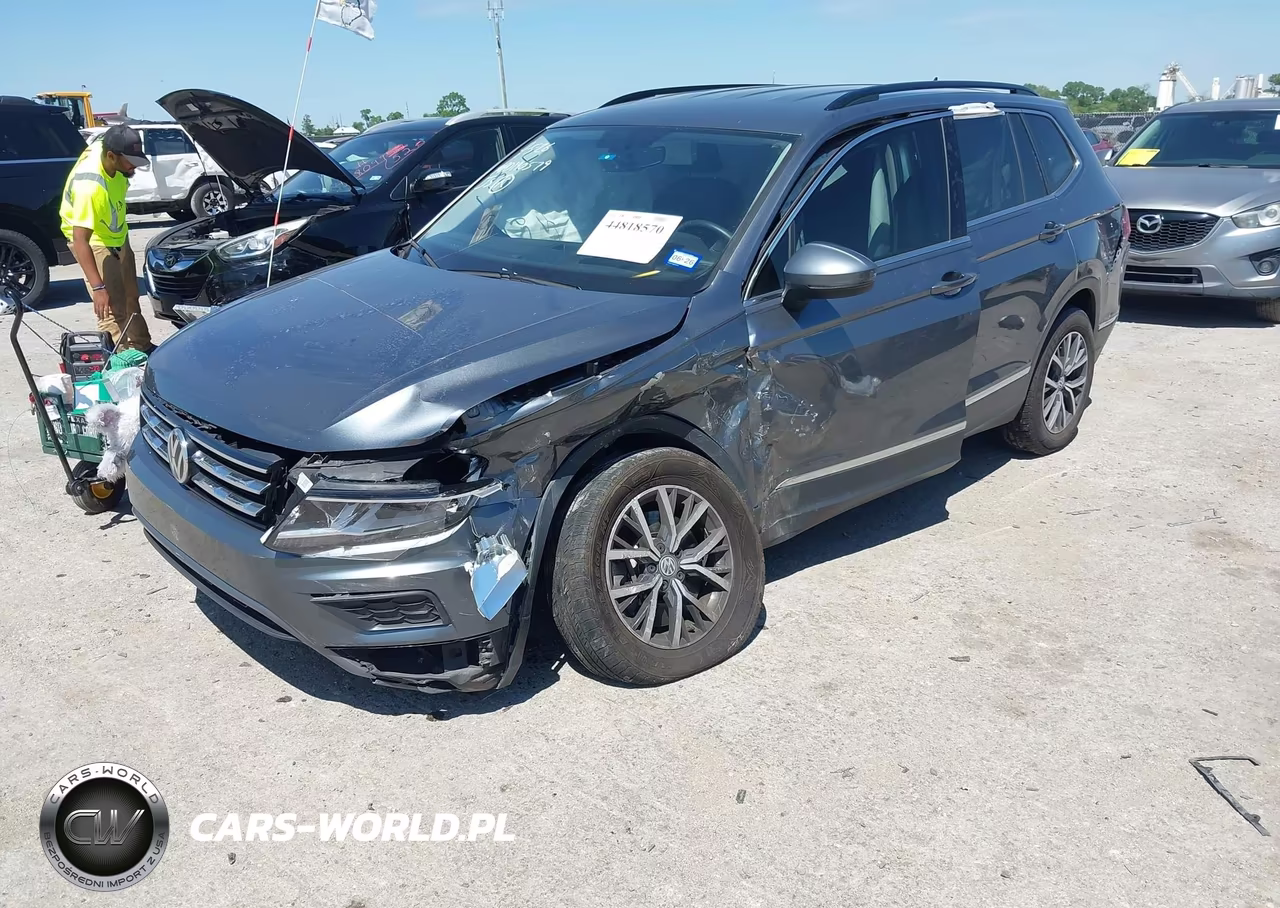 2020 Volkswagen Tiguan 2.0T Se-2.0T Se R-Line Black-2.0T Sel VIN:3VV2B7AX7LM088099 - 2
