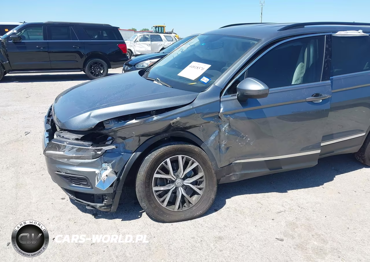 2020 Volkswagen Tiguan 2.0T Se-2.0T Se R-Line Black-2.0T Sel VIN:3VV2B7AX7LM088099 - 6