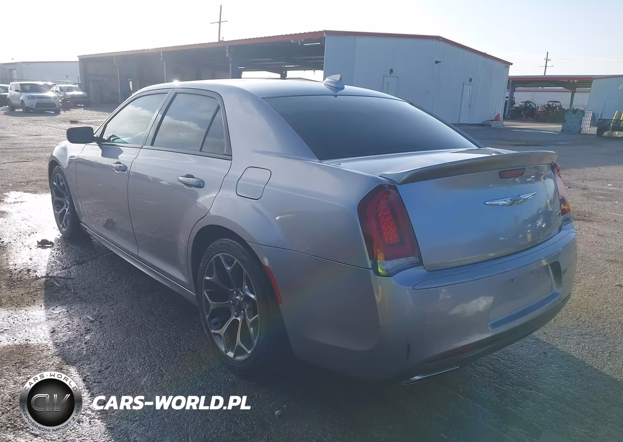 2017 Chrysler 300 300S VIN:2C3CCABG6HH616091 - 3